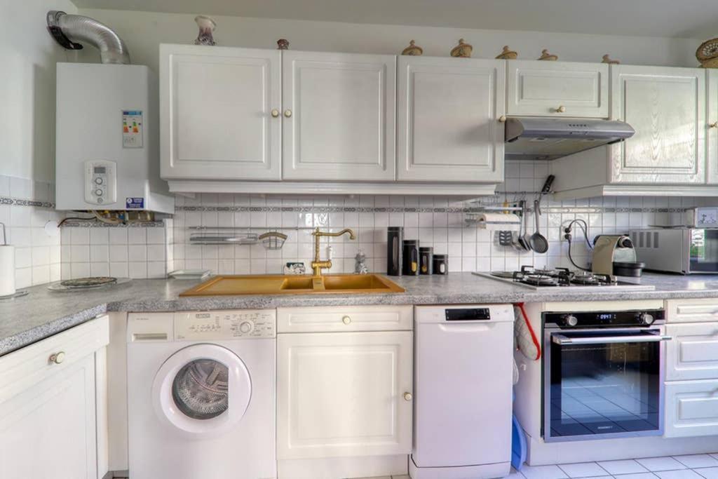 Amilly Park 6 Personnes 2 Chambres Pk Prive En Sous Sol Serris Bagian luar foto